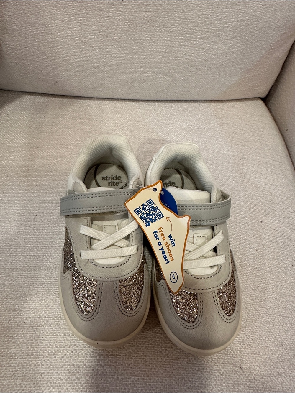 Stride Rite “Arlo” Cream Sneakers with Gold Glitter Accents - NWT
